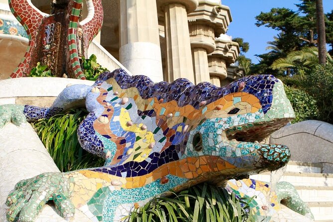 Barcelona Park Guell Private Tour - Why a private route changes Park Güell