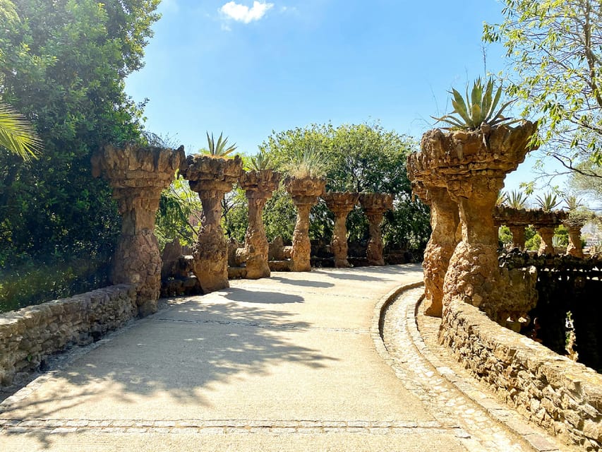Barcelona: Park Güell Skip-the-Line Guided Tour - Is $39 per person a fair price?