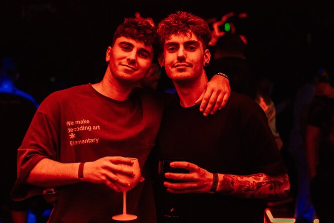 Barcelona Party Tour | 4h Experience | Club Entry - Starting at Plaça Reial at 11 p.m.