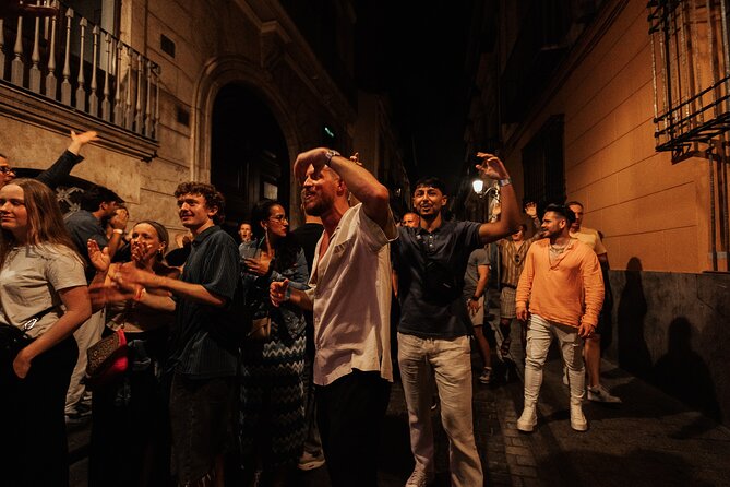Barcelona Party Tour | 4h Experience | Club Entry - Moving by metro to the final club