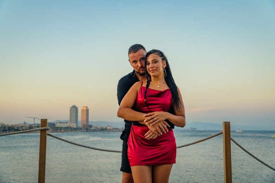 Barcelona Photo Experience: famous landmarks or the beach! - Choosing between beach, Gaudí, and old Barcelona