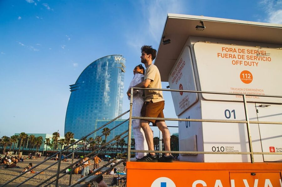 Barcelona: Photographic Madness at Barceloneta Beach - Booking details worth knowing