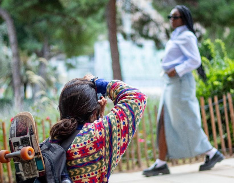 Barcelona: Photographic Madness at the Sagrada Familia - The violinist and the short video