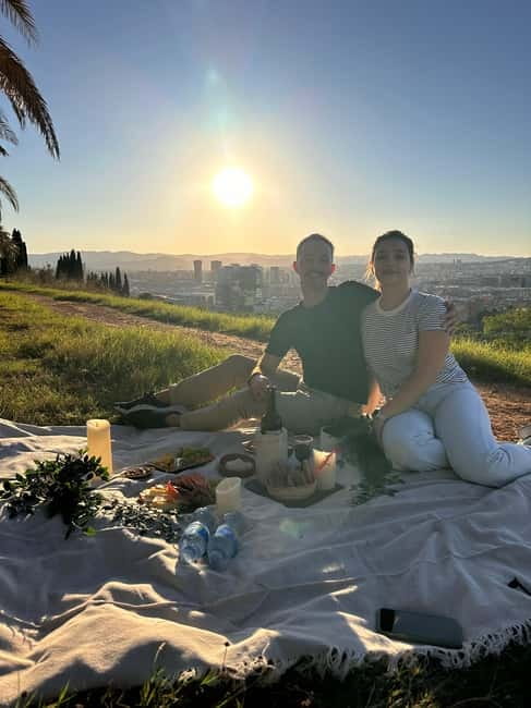 Barcelona PICNIC. Exclusive and personalized experience. - Food and drink require extra planning