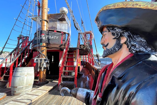 Barcelona Pirate Adventure 75min. - Seeing Barcelona from the water
