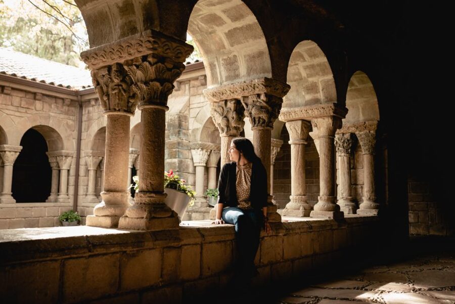 Barcelona: Poble Espanyol Entry Ticket - Audiovisual shows and cultural displays