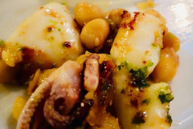 Barcelona Poble Sec Tapas & Wine Tour - Between stops: façades, fountains, and ordinary Barcelona