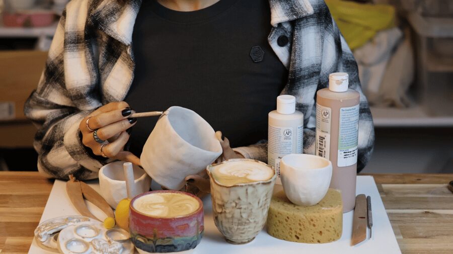 Barcelona: Pottery Workshop with Wine - Wine, tea, and the social side of the class
