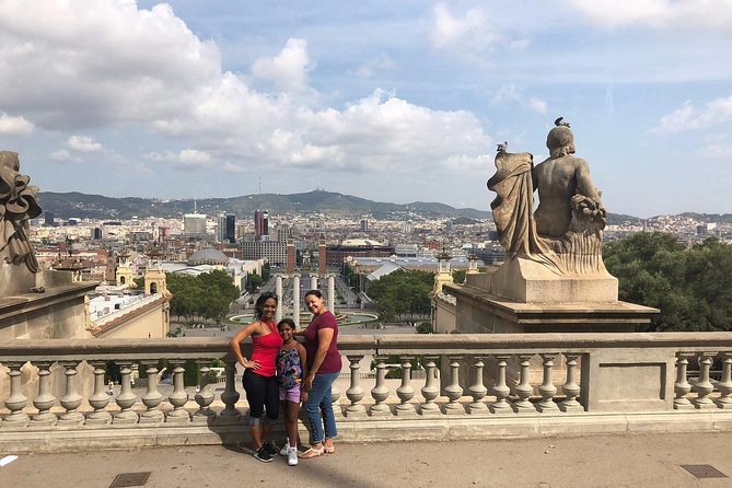 Barcelona Premium: Gothic, Montjuic, Sagrada Familia & Park Güell - Key points before you book