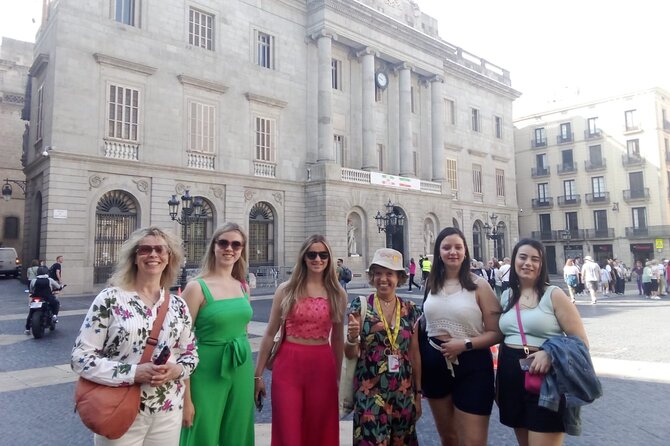Barcelona Premium: Gothic, Montjuic, Sagrada Familia & Park Güell - Why this tour works for a first day in Barcelona