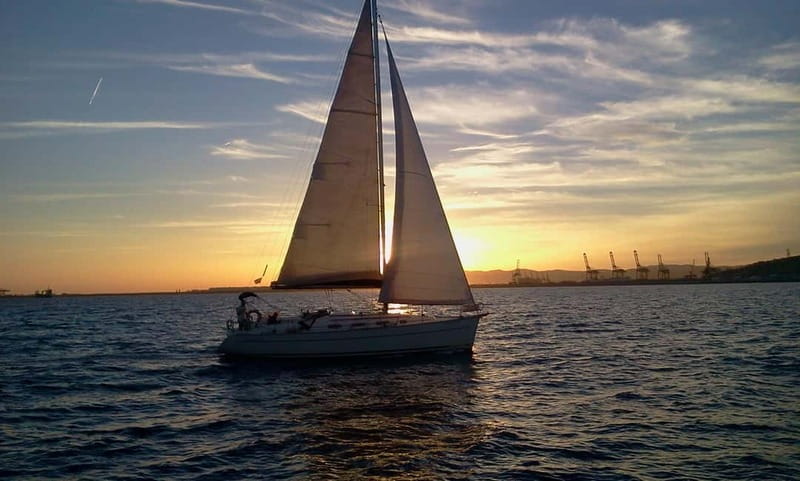 Barcelona: Premium Shared Sunset Cruise (Drinks & Snacks) - Why seeing Barcelona from the sea feels different