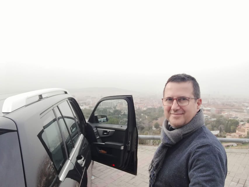Barcelona: Private City Tour - Down to the port and Barceloneta