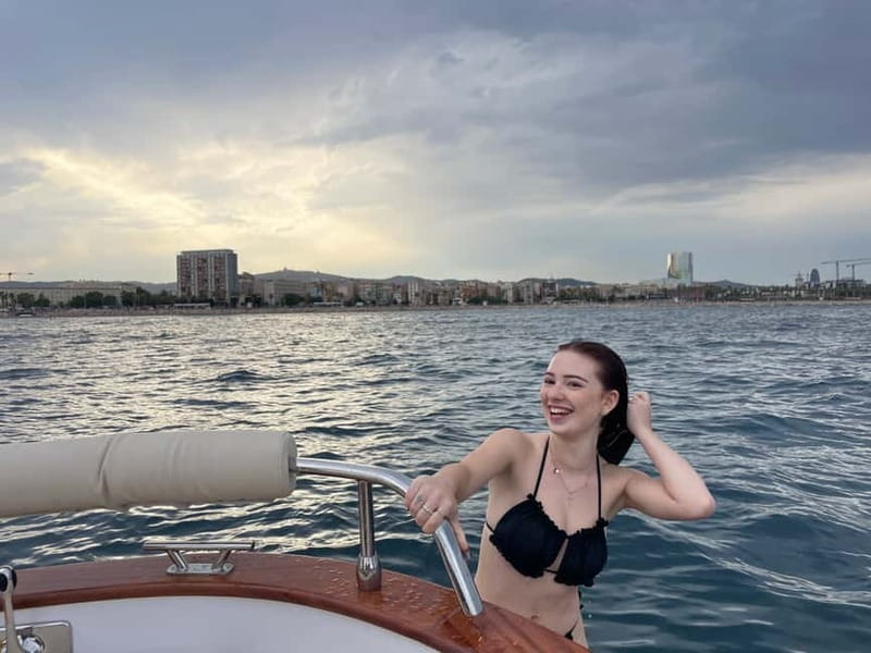 Barcelona: Private Classic Yacht Tour with Drinks - Is $283 good value for up to six people?