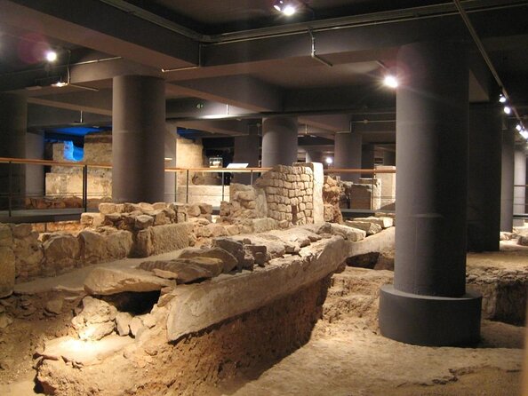 Barcelona Private Custom Tour with a Local, Icons & Hidden Gems - Finding Roman Barcelona in the Gothic Quarter