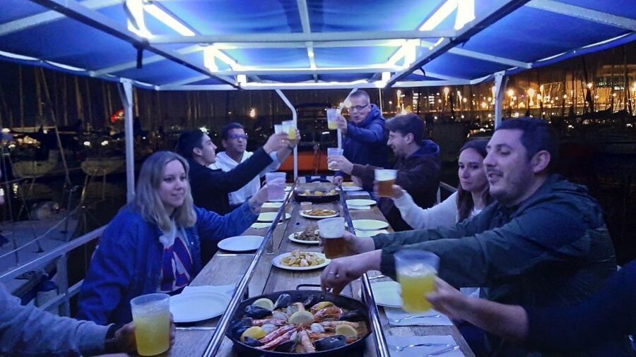 Barcelona: Private Evening Cruise with Dinner and Drinks - Should you book the Barcelona evening cruise?