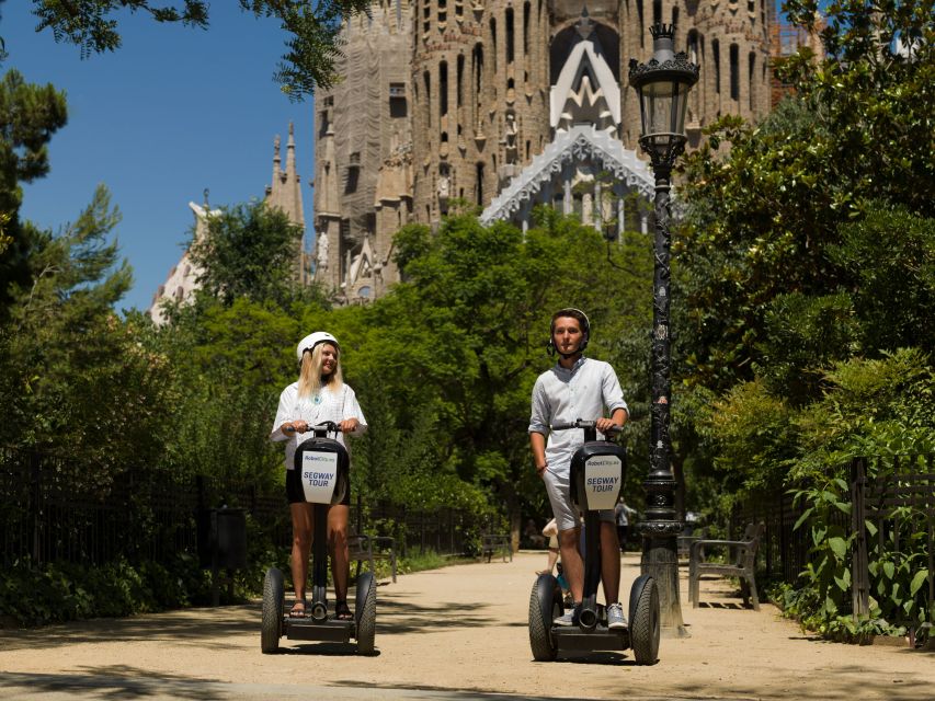 Barcelona: Private Gaudi Guided Segway Tour - Ciutadella Park, a green pause in the city
