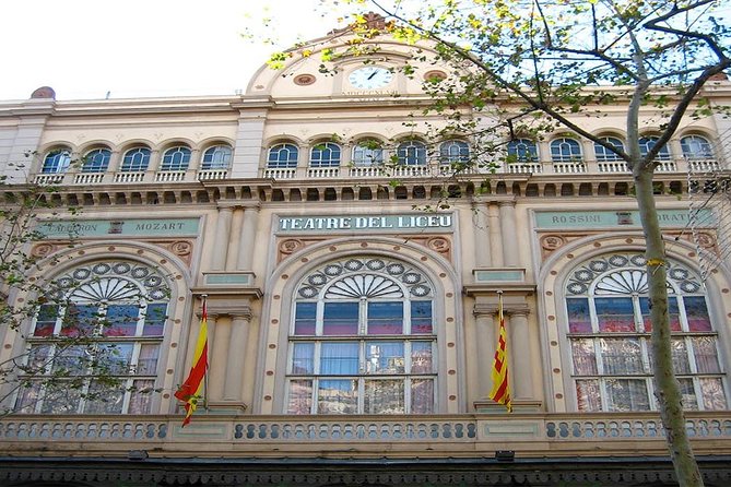 Barcelona Private Gothic Quarter Tour with Flamenco Show - What Suzie and the private format add