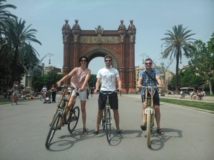 Barcelona: Private Highlights Tour by Bamboo Bicycle - Key points at a glance