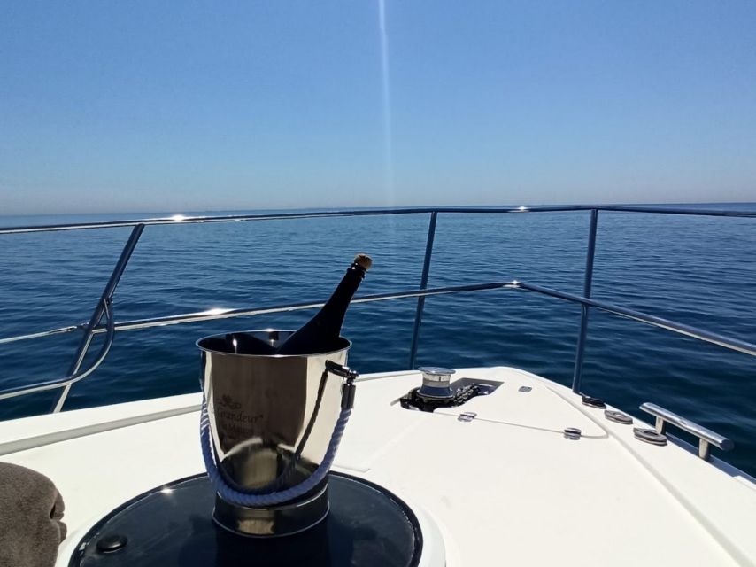 Barcelona: Private Motor Yacht Charter - Captain and onboard service