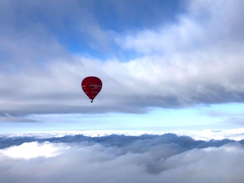 Barcelona: Private Romantic Balloon Flight - Watching the balloon take shape