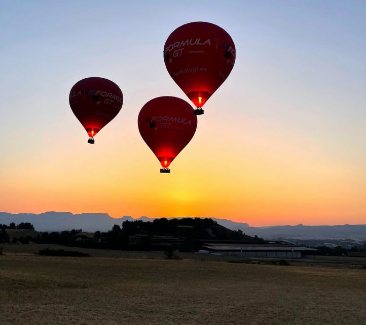 Barcelona: Private Romantic Balloon Flight - Returning to earth and raising a glass