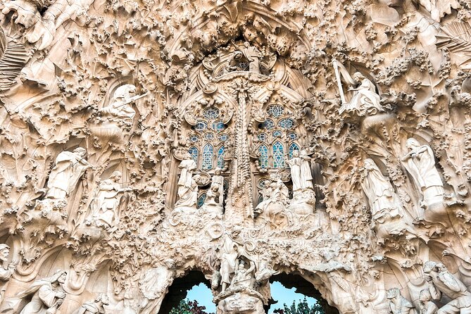 Barcelona: Private Sagrada Familia & Park Guell tour with Pickup - Booking advice and final verdict
