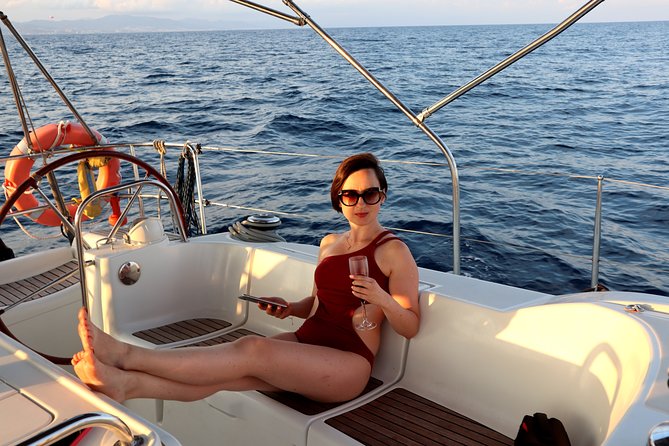 Barcelona Private Sailing Tour with Drinks for Family and Friends - Drinks, snacks, music, and the social side