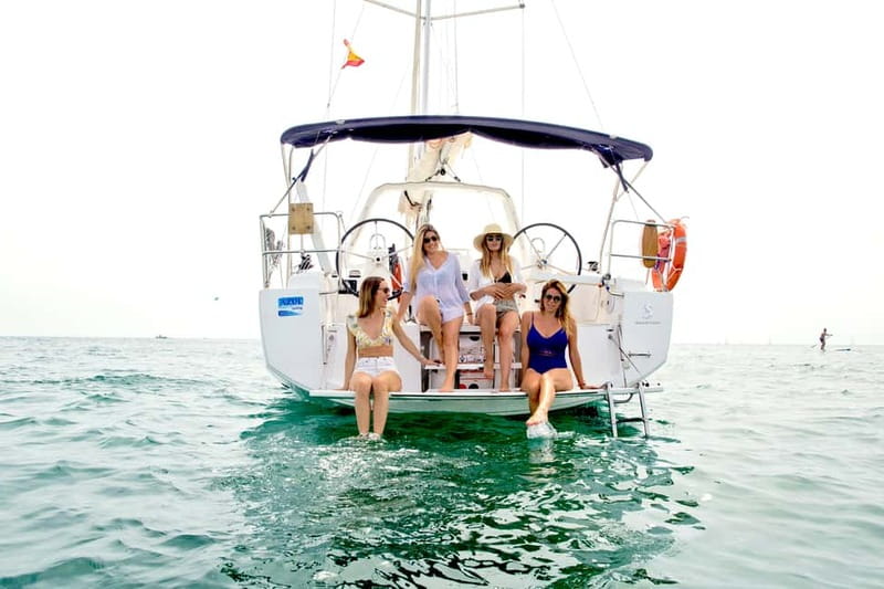 Barcelona: Private Sailing Trip with Drinks & Snacks (max 9) - Sailing away from Moll de la Marina