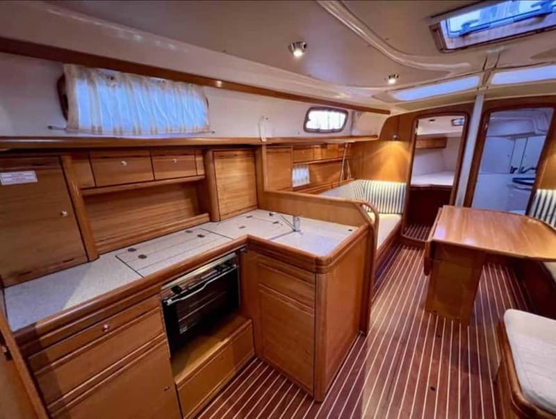Barcelona: Private Sailing Yacht Cruise - Leaving Moll de Xaloc and getting settled