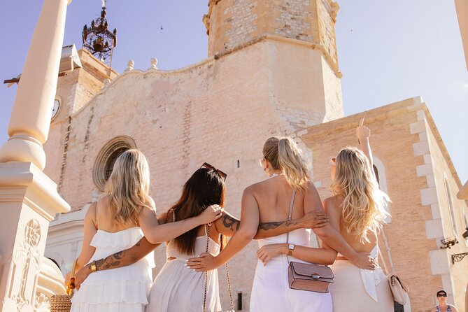 Barcelona: Private SITGES Tour and PENEDÈS Wine Tasting & TAPAS - Key points at a glance