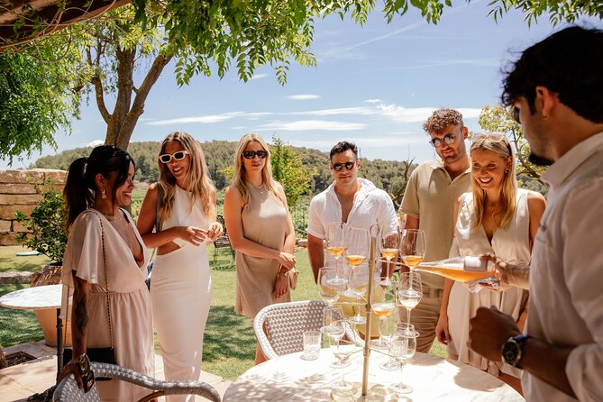 Barcelona: Private SITGES Tour and PENEDÈS Wine Tasting & TAPAS - Guides and languages