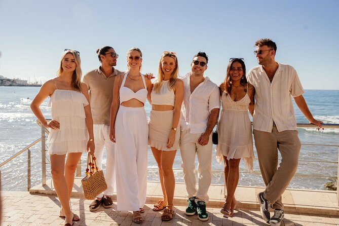 Barcelona: Private SITGES Tour and PENEDÈS Wine Tasting & TAPAS - Two and a half hours beside the sea