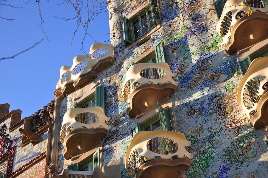 Barcelona: Private Tour of Casa Batllo with Reserved Access - What this Casa Batlló experience really includes