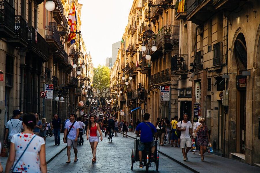 Barcelona: Private Tour w/ Locals – Highlights & Hidden Gems - The Cathedral of Barcelona and the old center