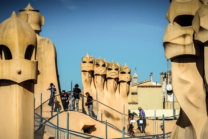 Barcelona Private Tour with Sagrada Familia Skip-the-Line - The Gothic Quarter is best on foot