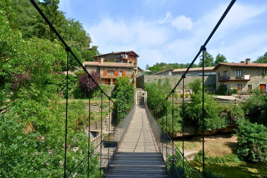 Barcelona: Pyrenees Villages and Trails Full-Day Tour - Practical preparation for the mountain route