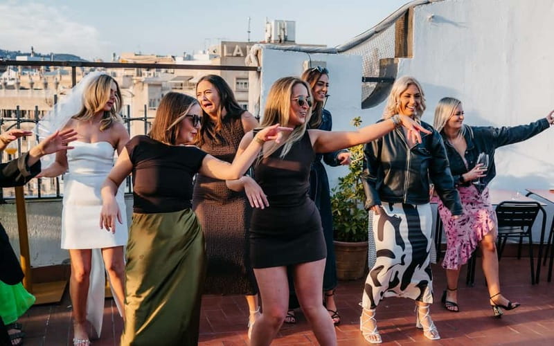 Barcelona: Rooftop Salsa Class with Bottomless Sangria - Arriving at Safestay Barcelona Passeig de Gràcia