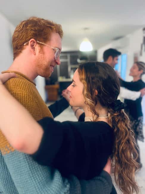 Barcelona: Rooftop Tango Lesson with Drinks and Videos - Why the small group makes a difference