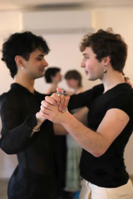 Barcelona: Rooftop Tango Lesson with Drinks and Videos - The value of the video follow-up