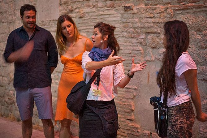 Barcelona's Dark History Night Tour - Executions, punishments, and the public square