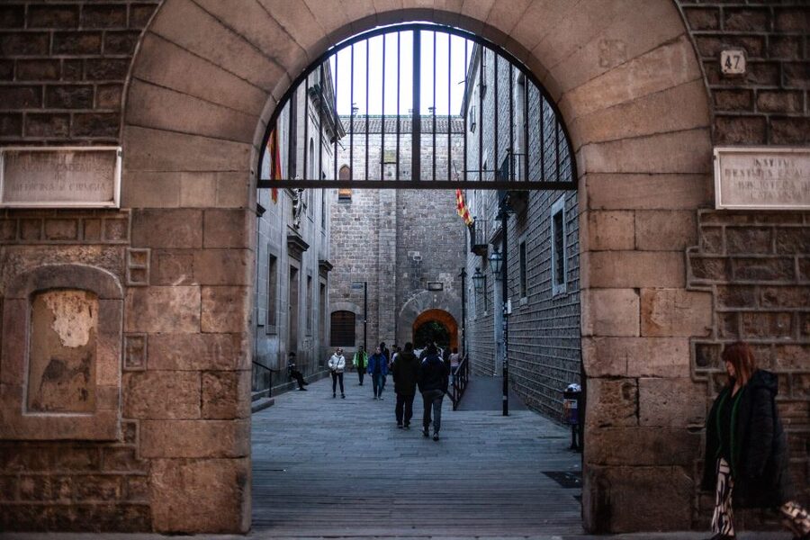 Barcelona's Dark History Walking Tour in El Raval - Carrer de Joaquín Costa and the Vampiress of El Raval