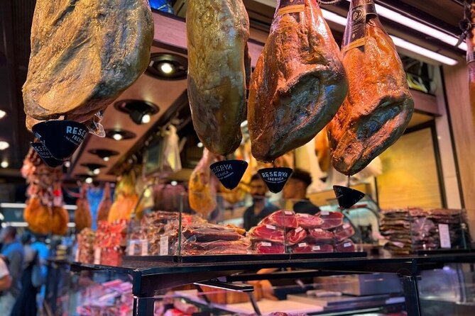 Barcelona´s Lunch or Dinner Tapas Tour: Food, drinks, happiness! - What reaches the table
