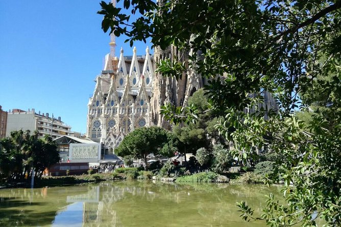 Barcelona’s Soul: Sagrada Familia Tour - The 90-minute visit inside the basilica