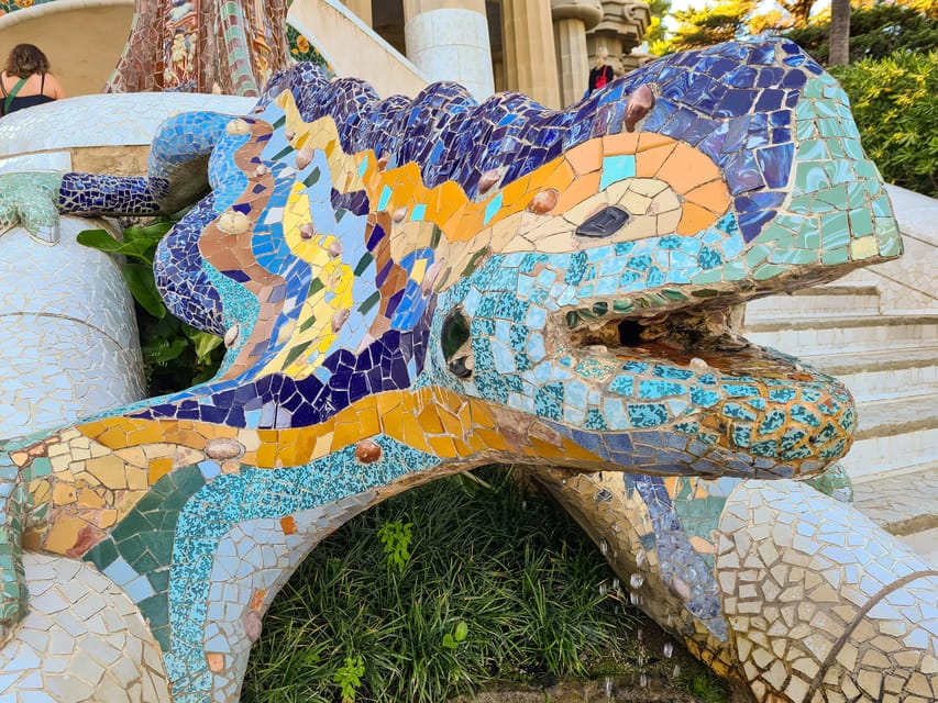 Barcelona: Sagrada Família and Park Güell Guided Tour - Who Should Book This Tour?