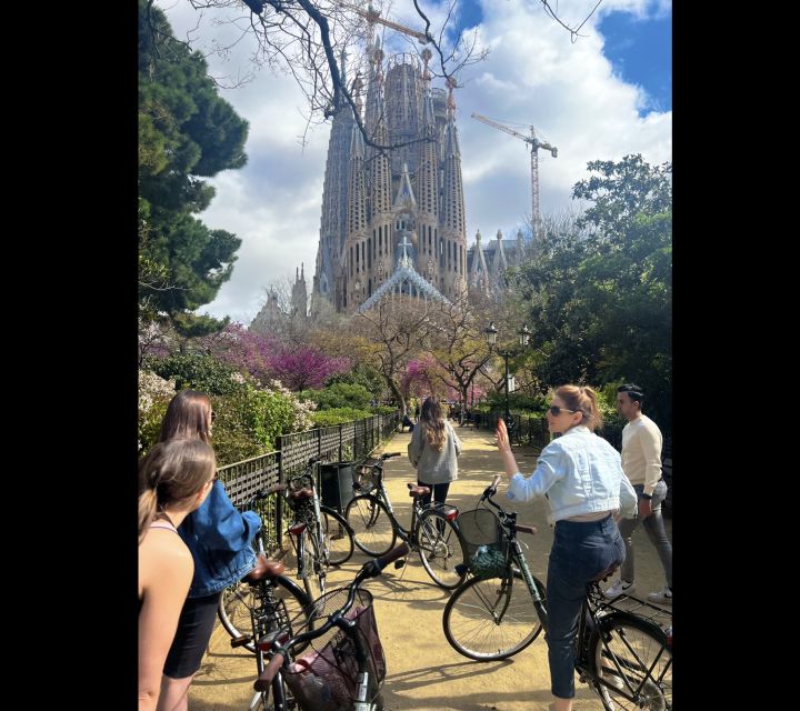 Barcelona: Sagrada Familia Electric Scooter or Bike Tour - Regular bike, e-bike, or e-scooter?