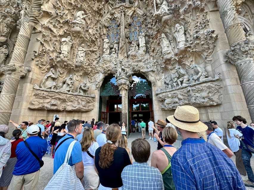 Barcelona: Sagrada Familia Entry Ticket and Guided Tour - The Passion Facade: a sharp change in mood