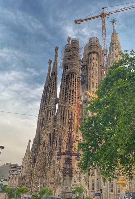 Barcelona: Sagrada Família Guided Tour and Entry Tickets - The Optional Nativity Tower Visit