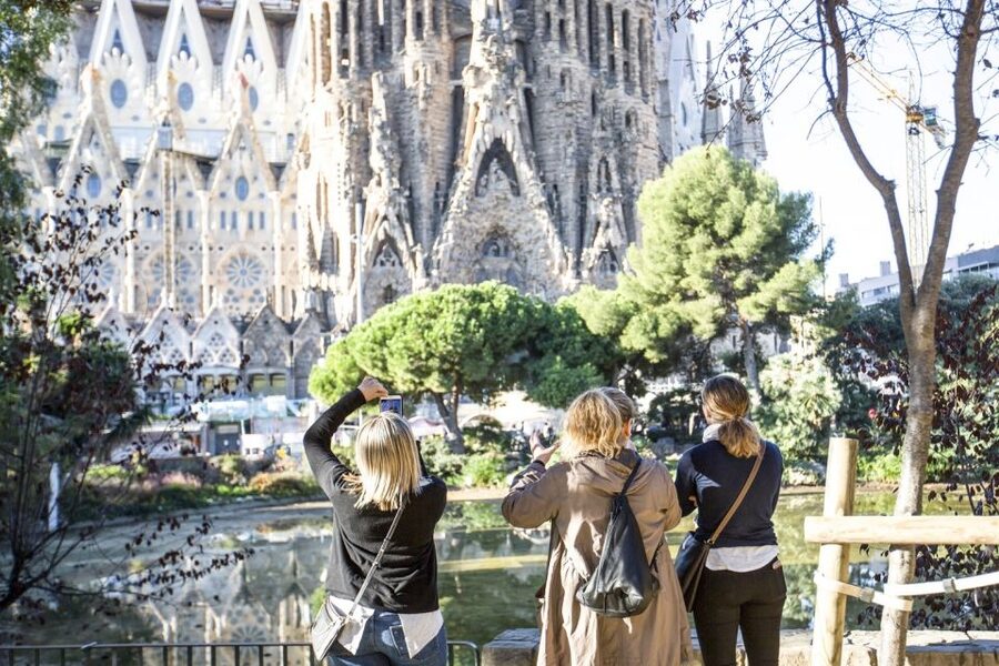 Barcelona: Sagrada Familia Guided Tour with Tower Access - Museum Time: Drawings, Models, and the Unfinished Story