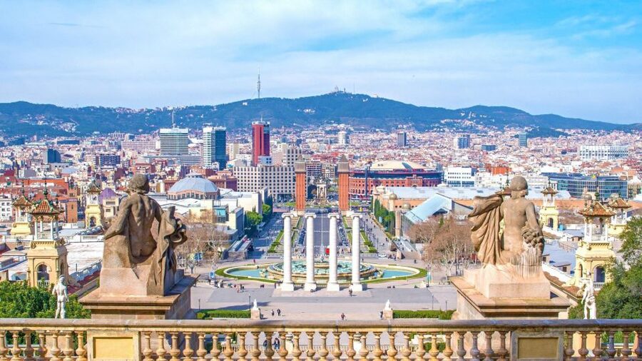 Barcelona & Sagrada Familia Half-Day Tour with Hotel Pickup - Eixample and Hospital de Sant Pau