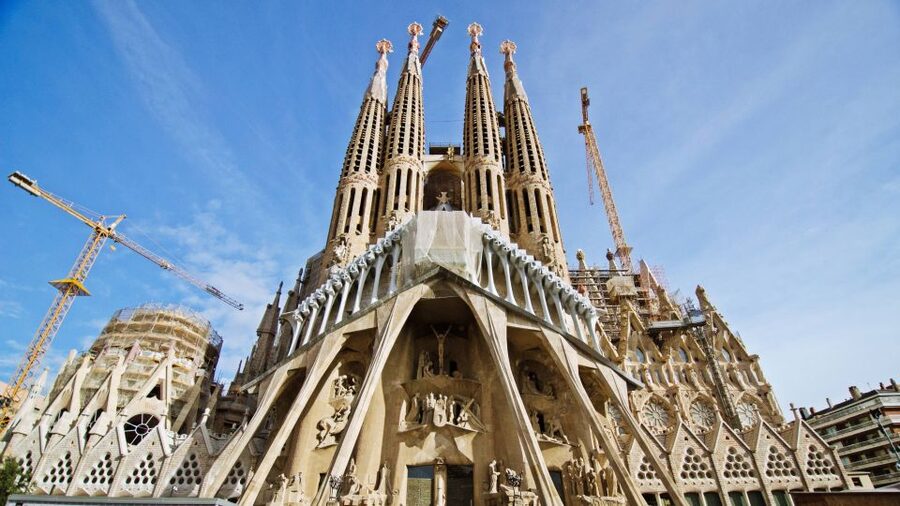 Barcelona & Sagrada Familia Half-Day Tour with Hotel Pickup - Passeig de Gràcia and the Modernist city